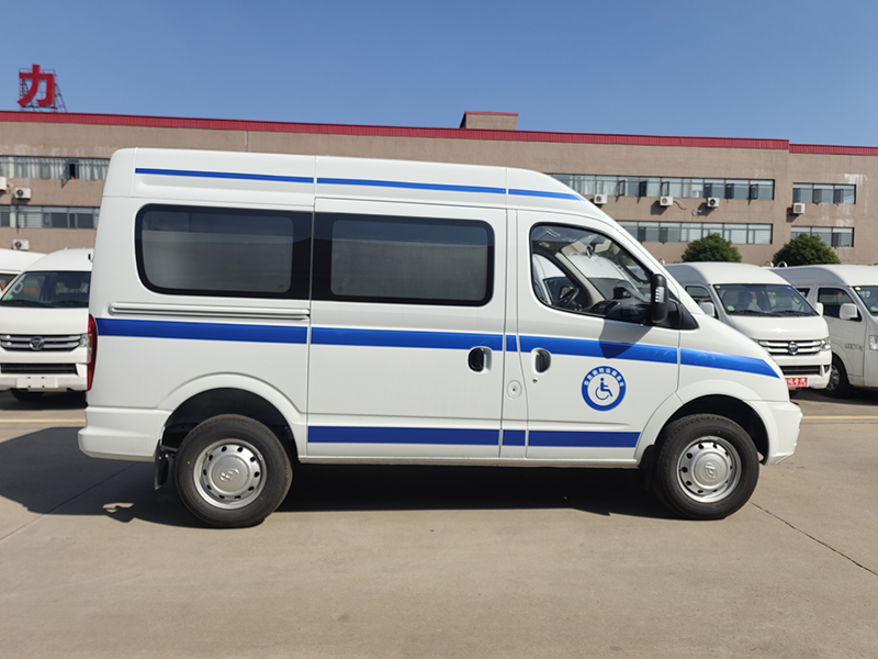 大通V80短轴非急救监护型服务车
