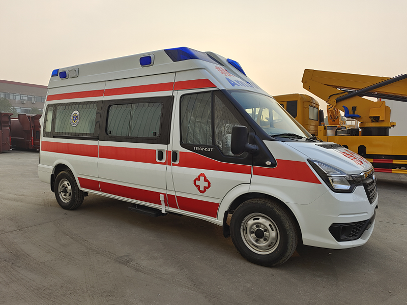 福特V348长轴福星顶监护型救护车