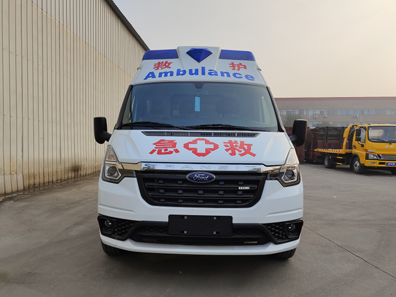 福特V348长轴福星监护型负压救护车