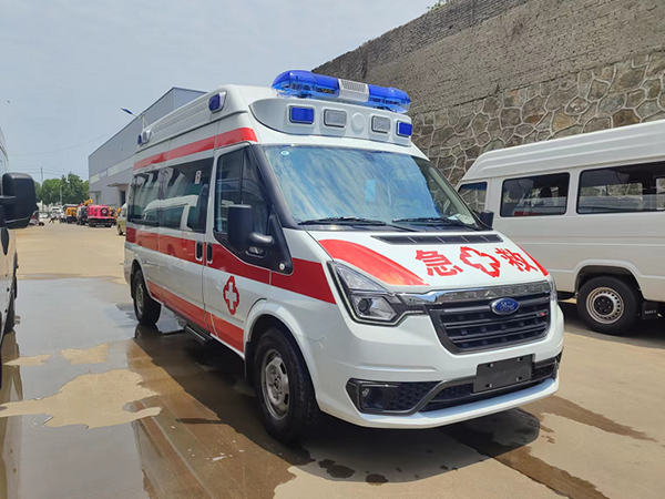 福特V348长轴高顶监护型（一体化内饰）救护车