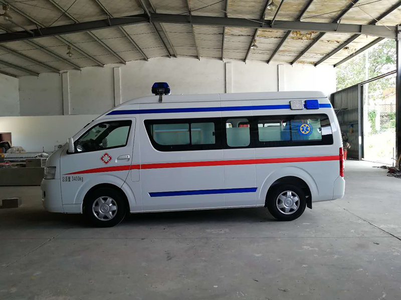 福田G9运输型救护车（汽油）