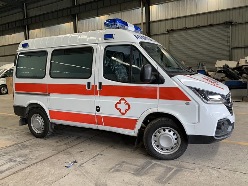 江铃特顺短轴监护型救护车（柴油）