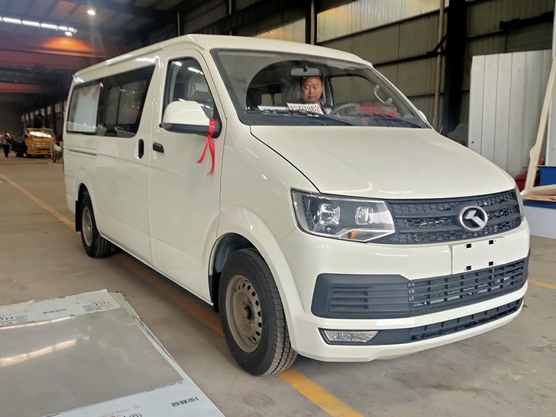 金龙牌2.3殡仪车