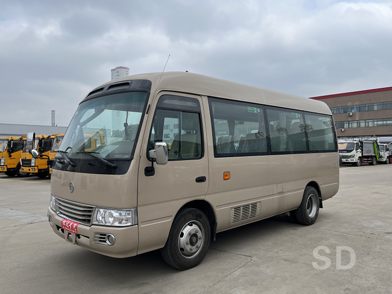 金旅牌殡仪车
