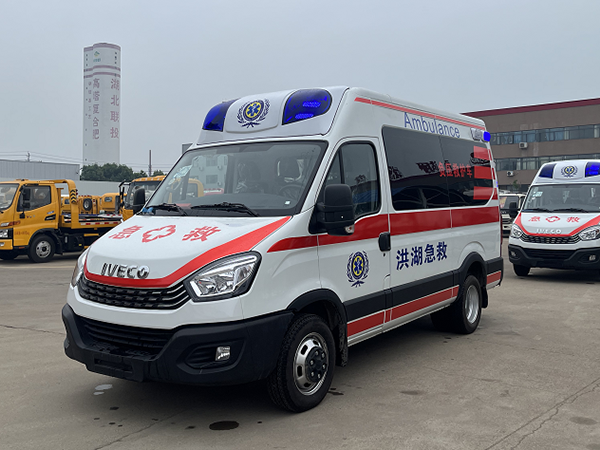 依维柯欧胜监护型救护车