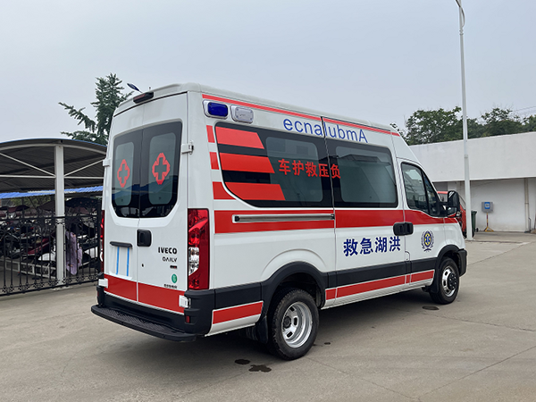 依维柯欧胜监护型救护车
