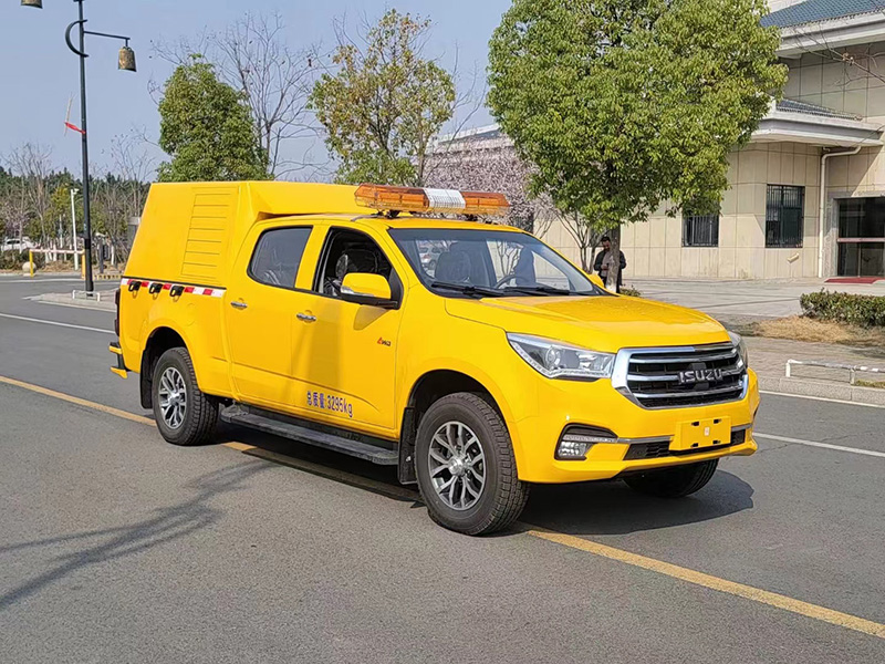CLW5030XXHQ6型救险车