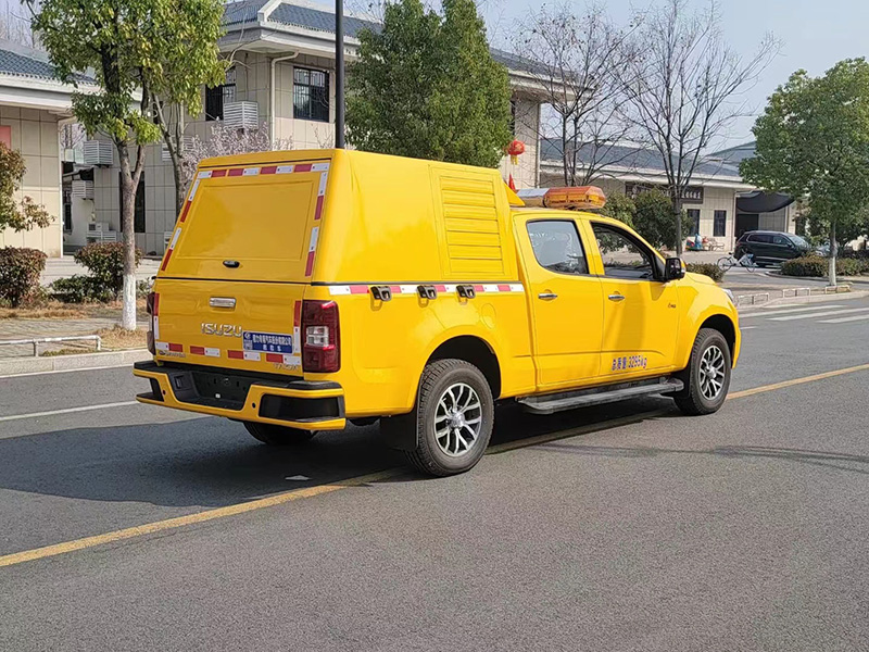 CLW5030XXHQ6型救险车